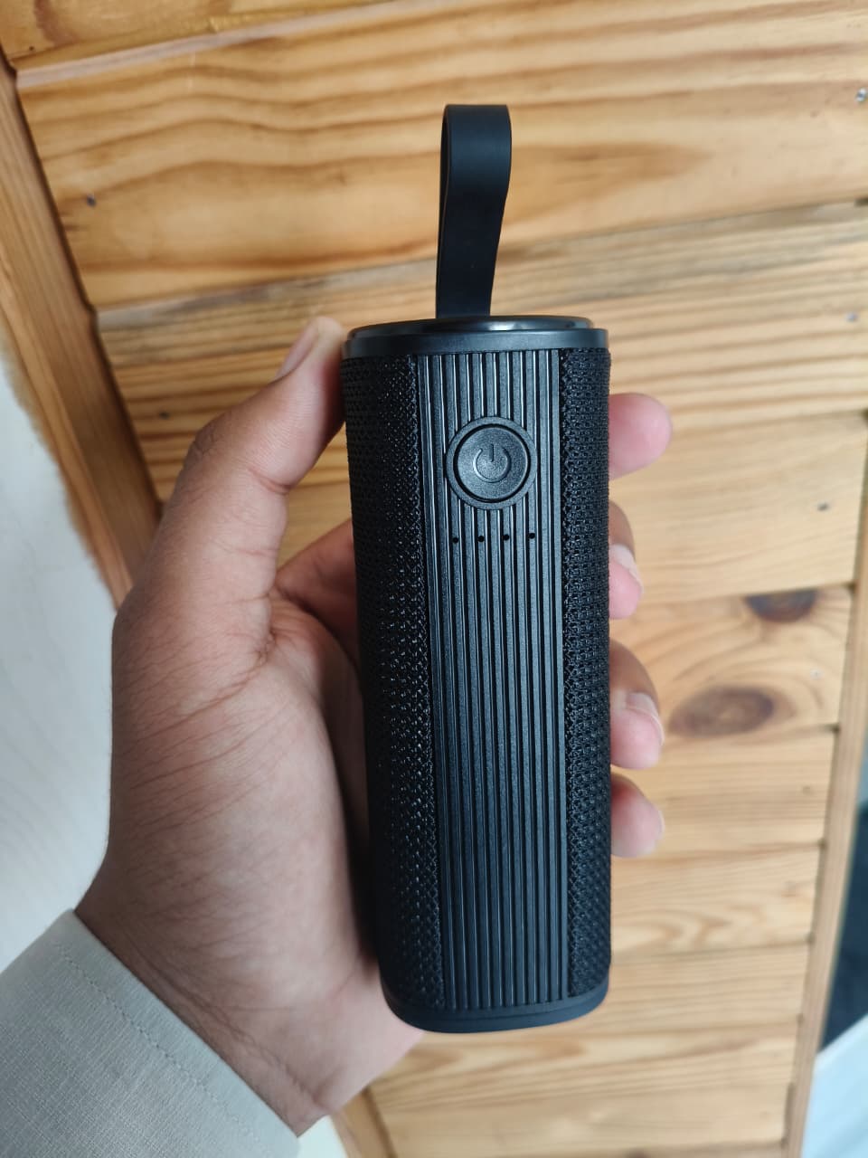 3-IN-1  Earbuds+Speakers+Power Bank